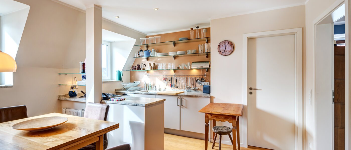 мансардная квартира München Haidhausen 01 кухня 14648