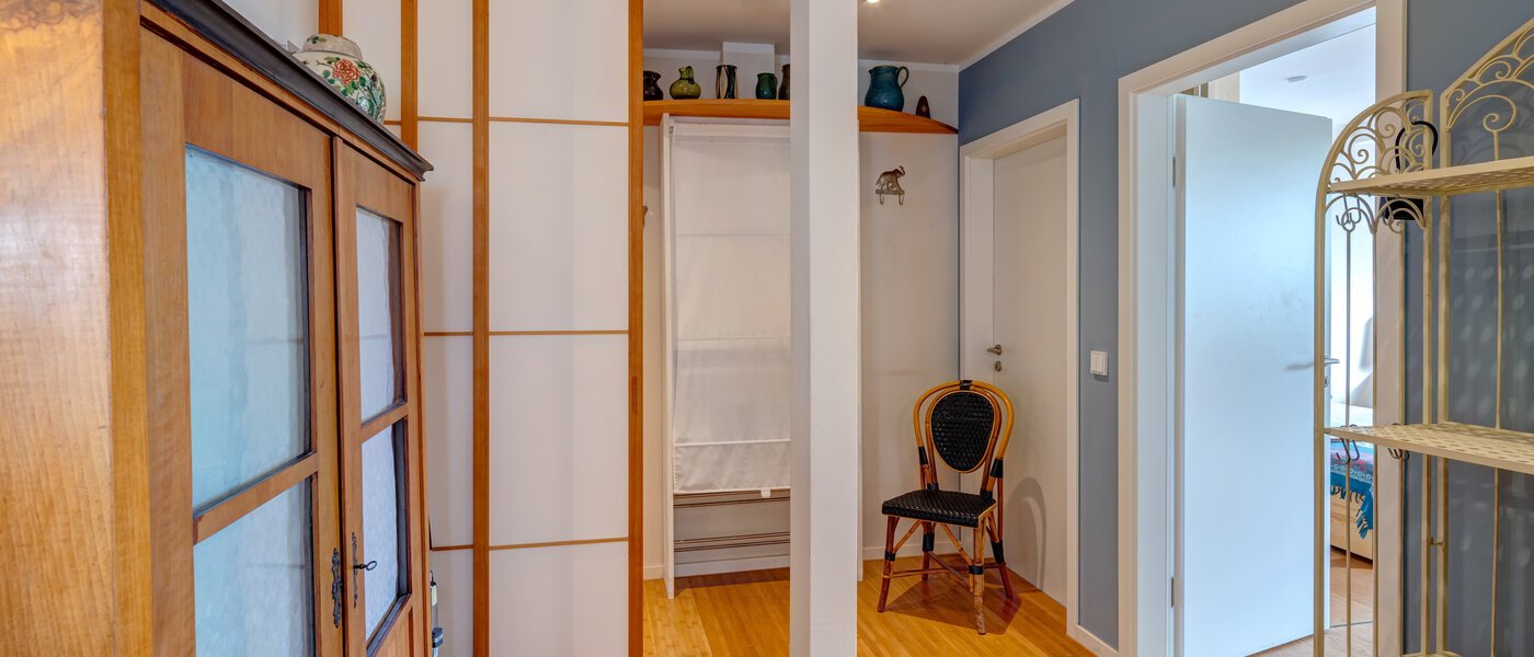 мансардная квартира München Haidhausen 02 коридор 14648