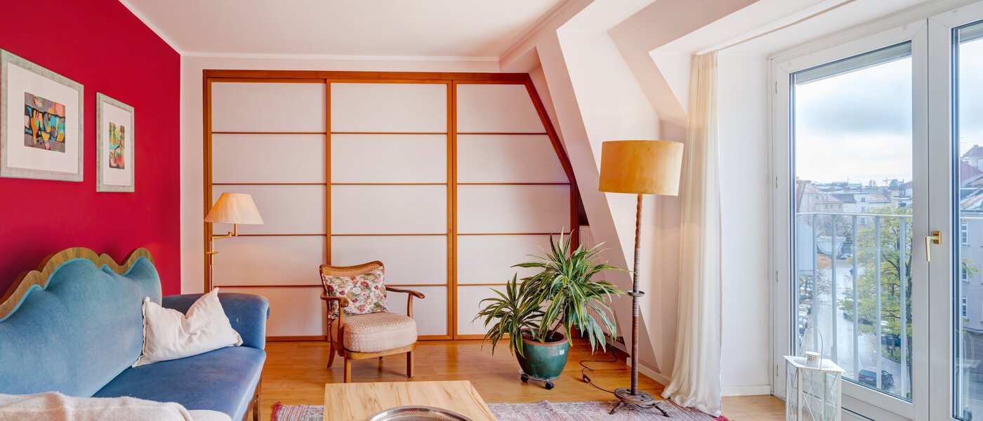 мансардная квартира München Haidhausen 03 гостиная 14648