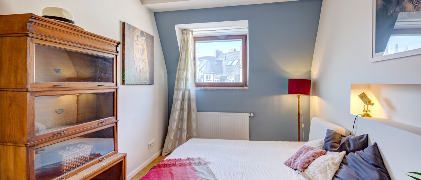 мансардная квартира München Haidhausen 02 1-я спальная комната 14648