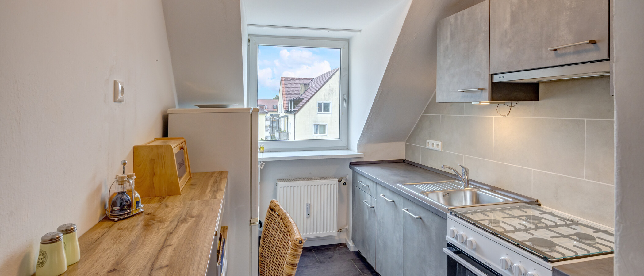 мансардная квартира München Untergiesing 01 кухня 14653
