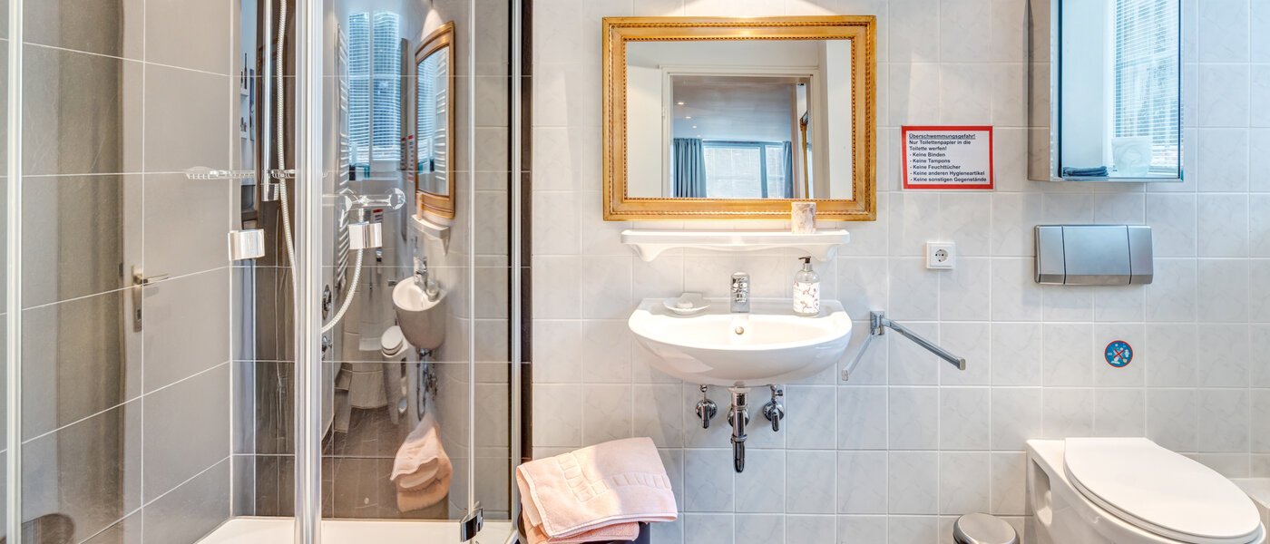 квартира München Herzogpark 02 ванная комната 14656