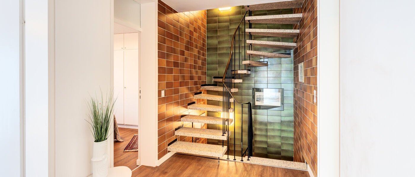 Половина двухквартирного жилого дома München Lochhausen 03 коридор 14662