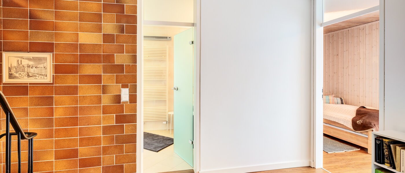 Половина двухквартирного жилого дома München Lochhausen 05 коридор 14662