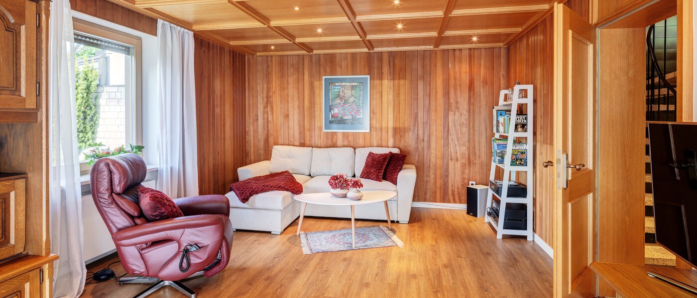 Половина двухквартирного жилого дома München Lochhausen 01 жилое пространство 14662