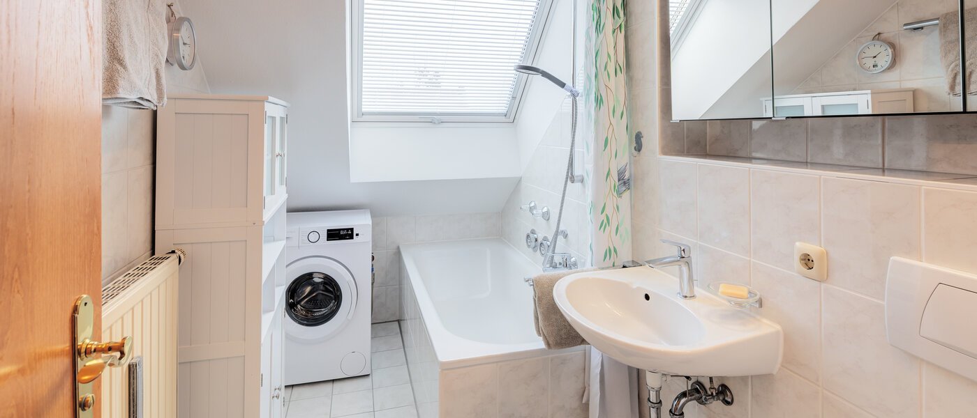 мансардная квартира München Neufahrn b. Freising 01 ванная комната 14673