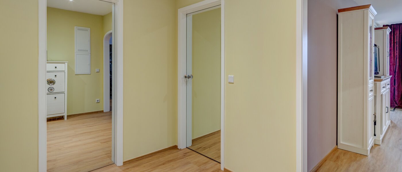 квартира München Bogenhausen 03 коридор 14675