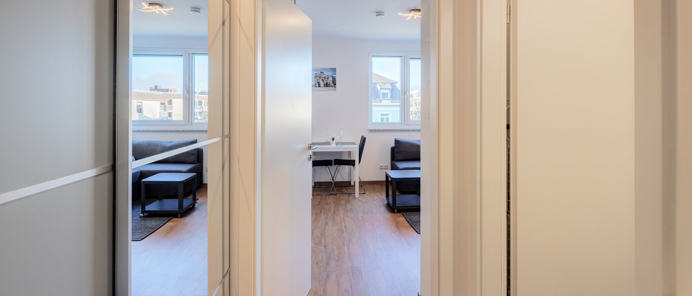 квартира München Schwabing-West 02 коридор 14686