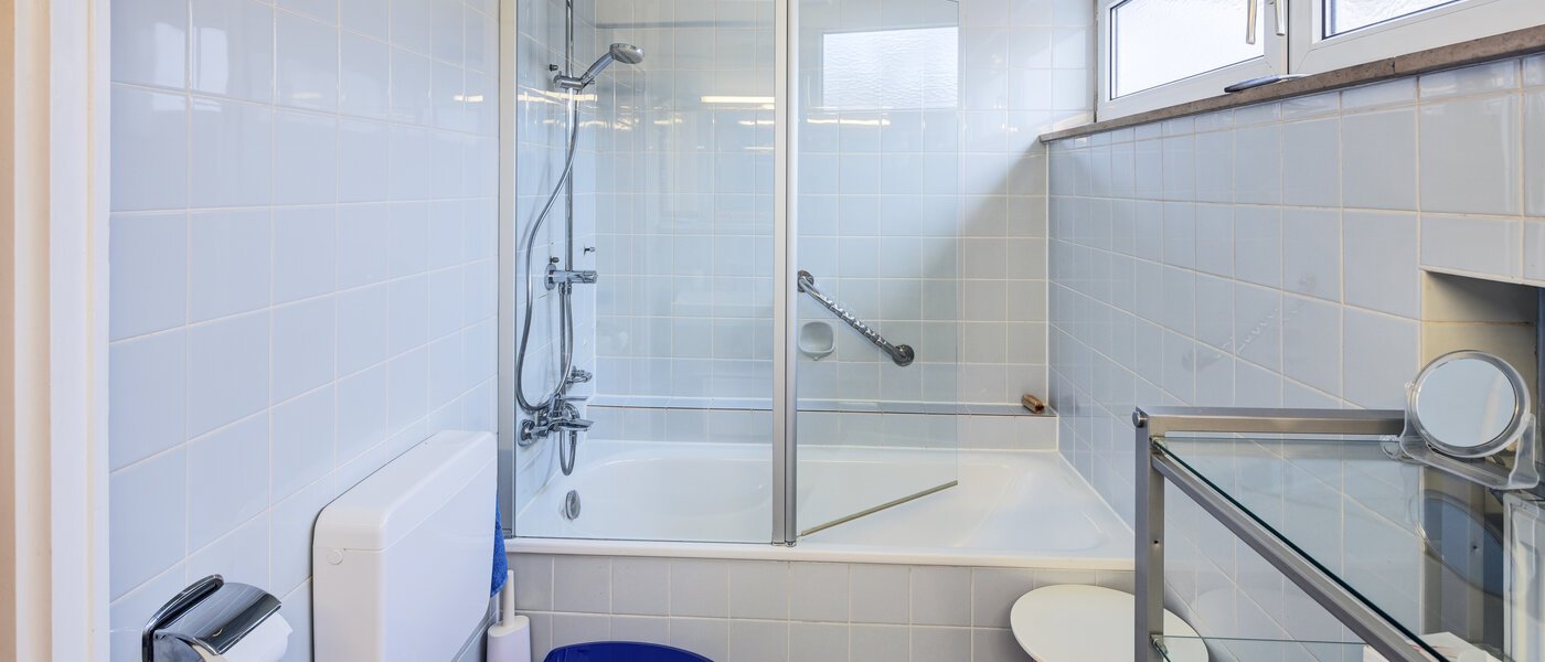 таунхаус Unterhaching 01 1-я ванная комната 14690