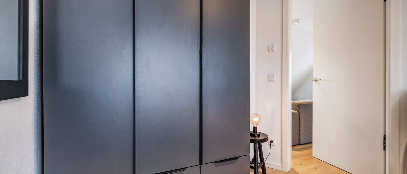 мансардная квартира München Allach 03 спальная комната 14692