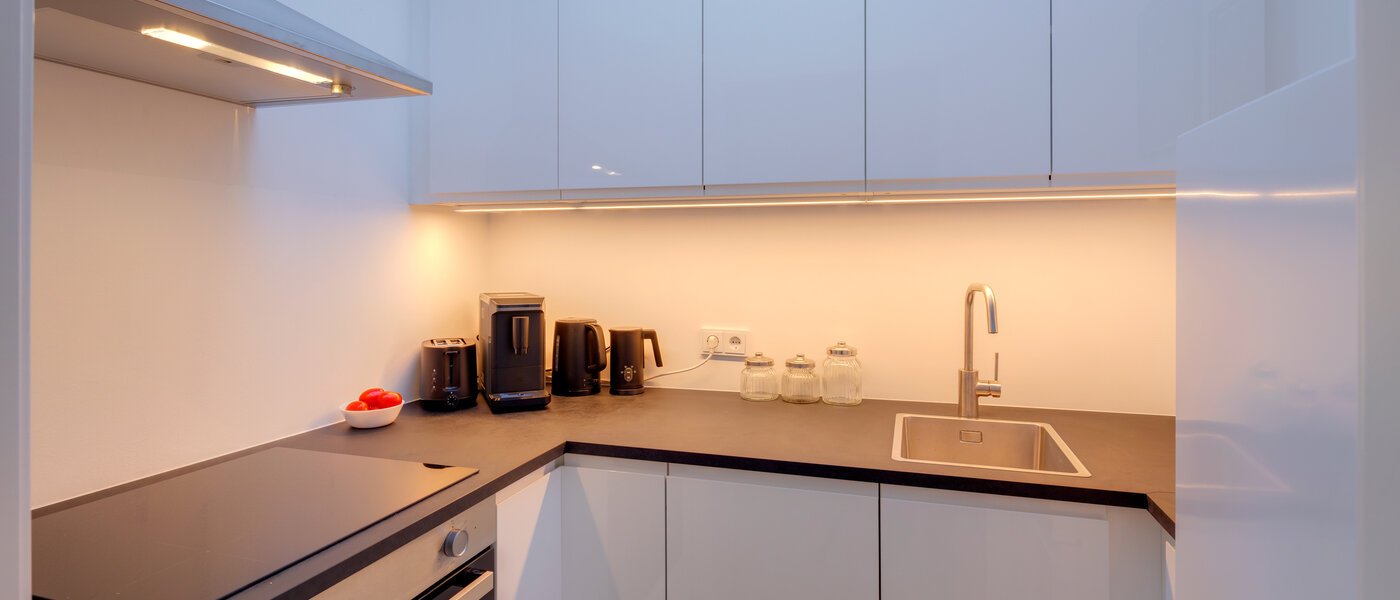 мансардная квартира München Neuhausen 01 кухня 14695