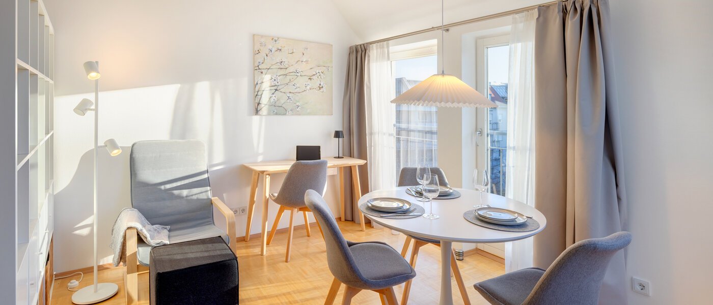 мансардная квартира München Neuhausen 02 жилое пространство 14695