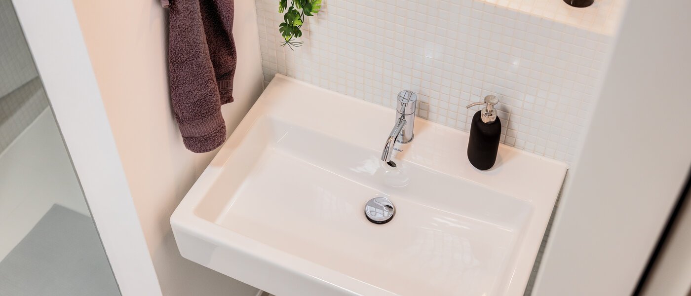 мансардная квартира München Neuhausen 02 ванная комната 14699