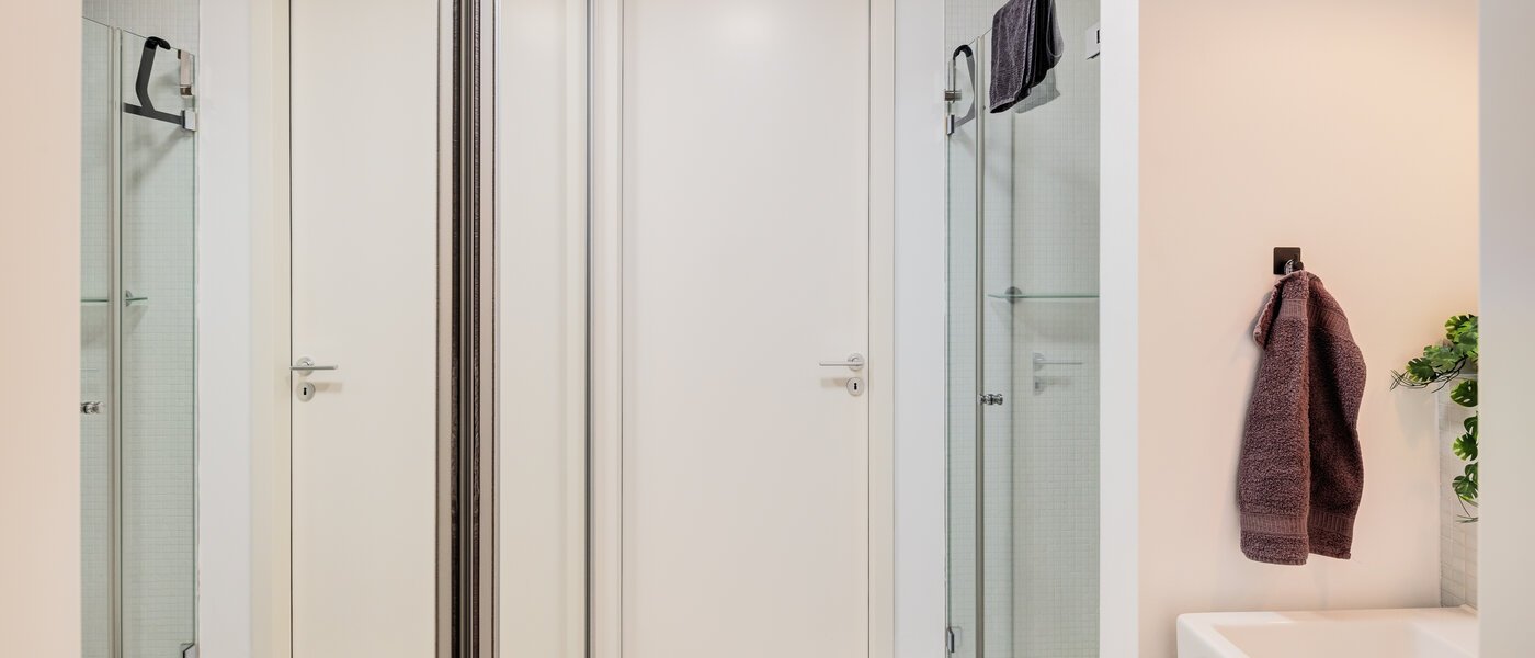 мансардная квартира München Neuhausen 04 ванная комната 14699