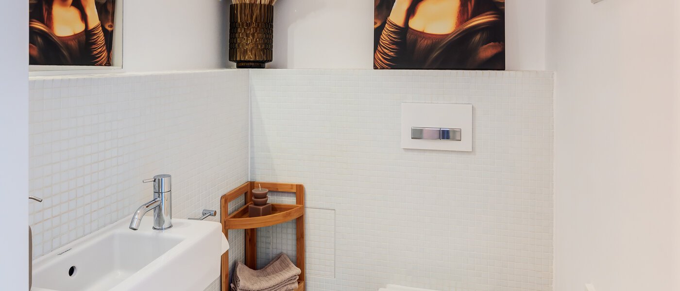 мансардная квартира München Neuhausen 01 отдельный туалет 14699