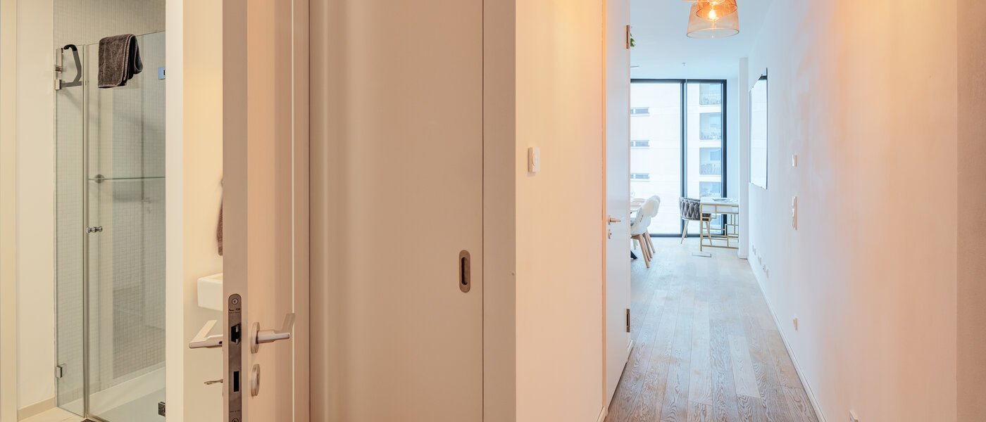 мансардная квартира München Neuhausen 03 коридор 14699