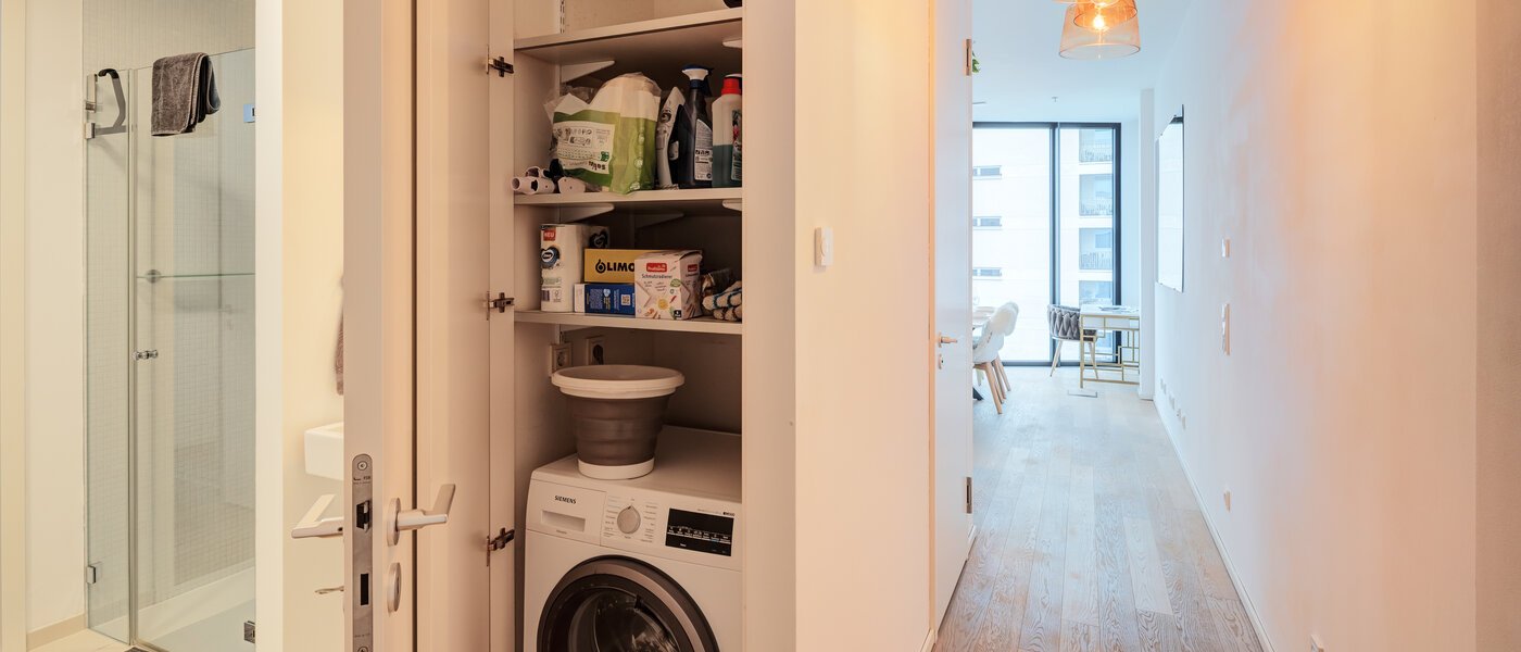 мансардная квартира München Neuhausen 04 коридор 14699