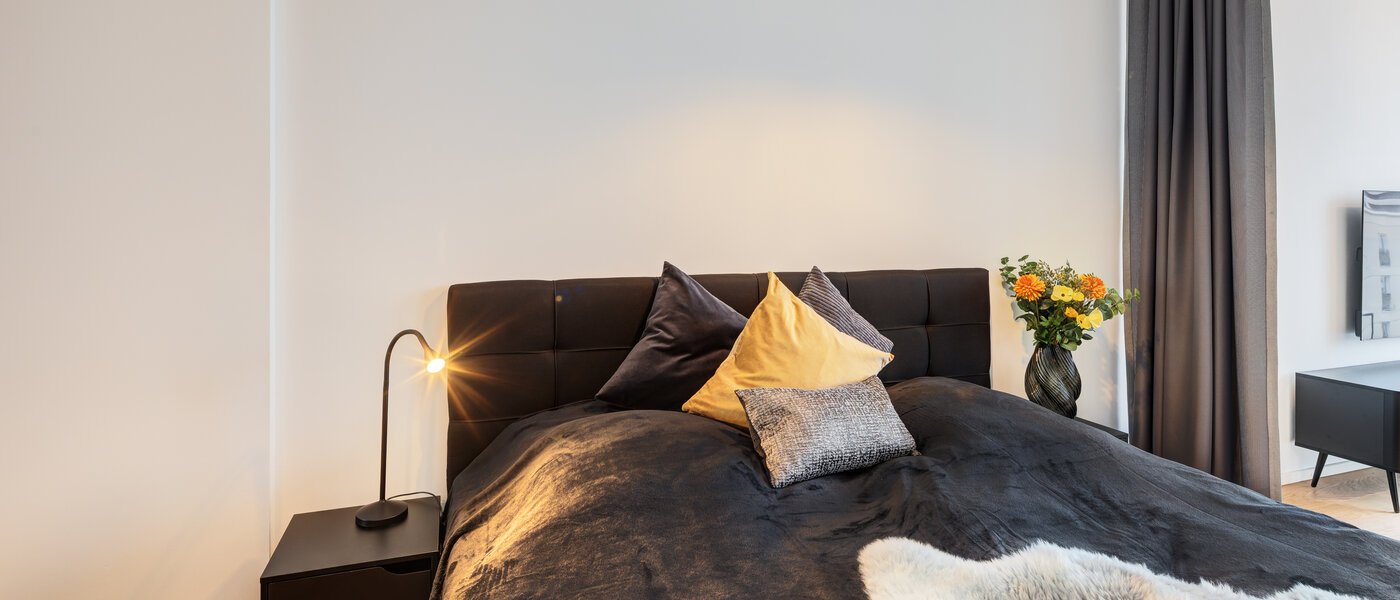 мансардная квартира München Neuhausen 02 зона для сна 14699