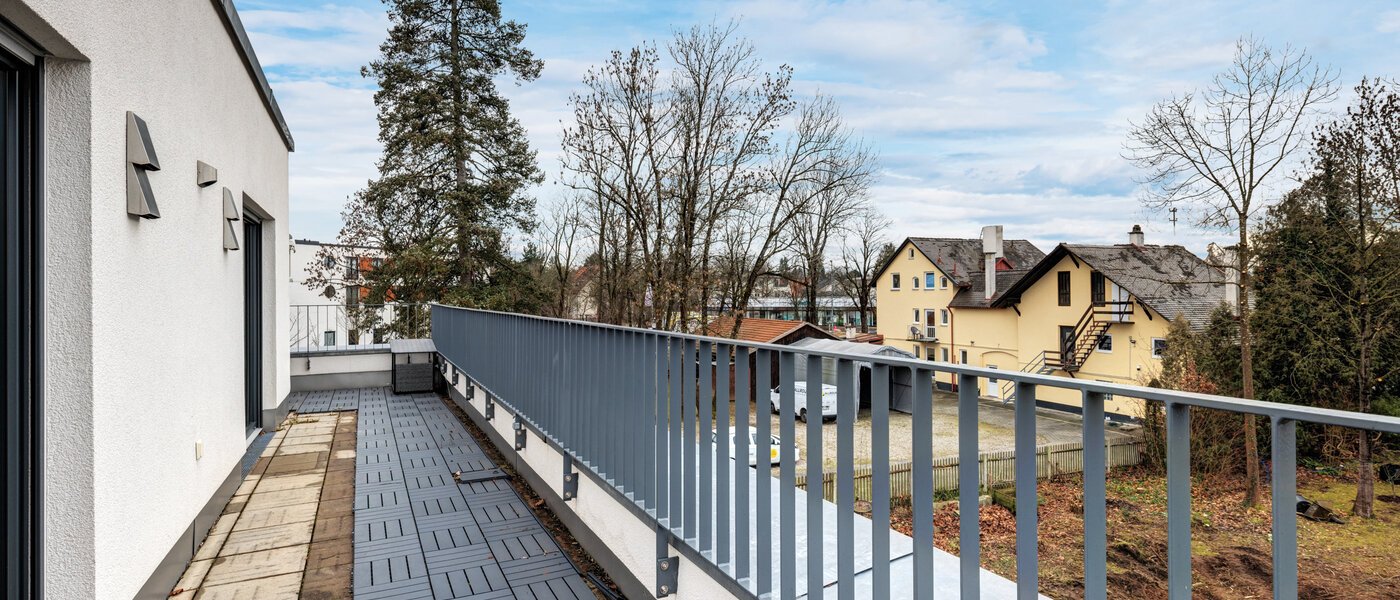 квартира-пентхаус München Trudering 05 терраса с крышей 14707