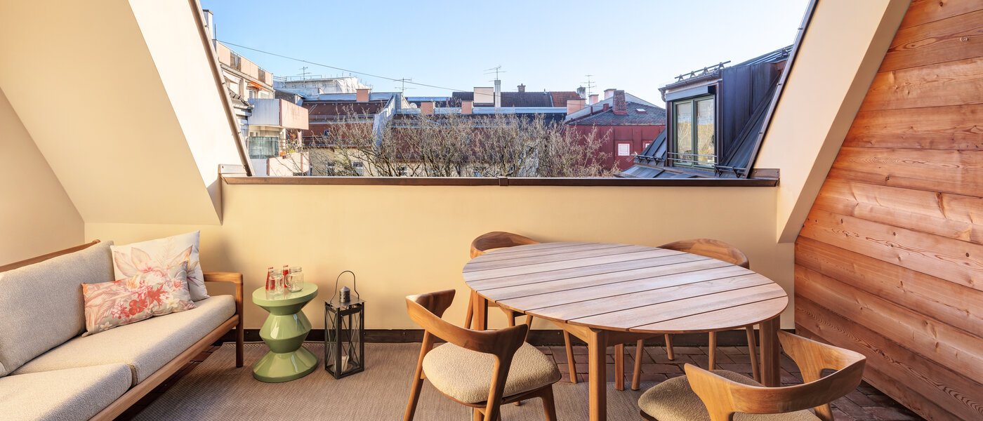 мансардная квартира München Neuhausen 01 терраса с крышей 14709