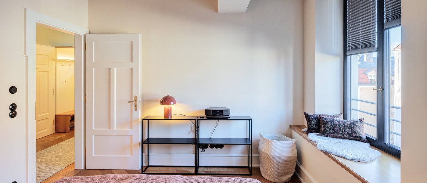 мансардная квартира München Neuhausen 03 1-я спальная комната 14709