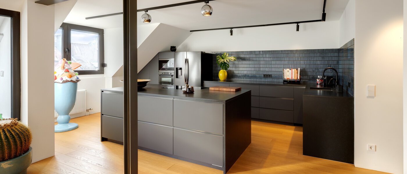 двухэтажная квартира München Glockenbachviertel 01 кухня 14717