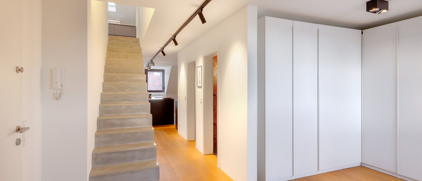 двухэтажная квартира München Glockenbachviertel 01 коридор 14717