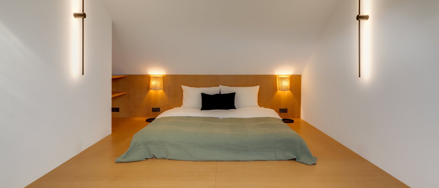 двухэтажная квартира München Glockenbachviertel 01 спальная комната 14717