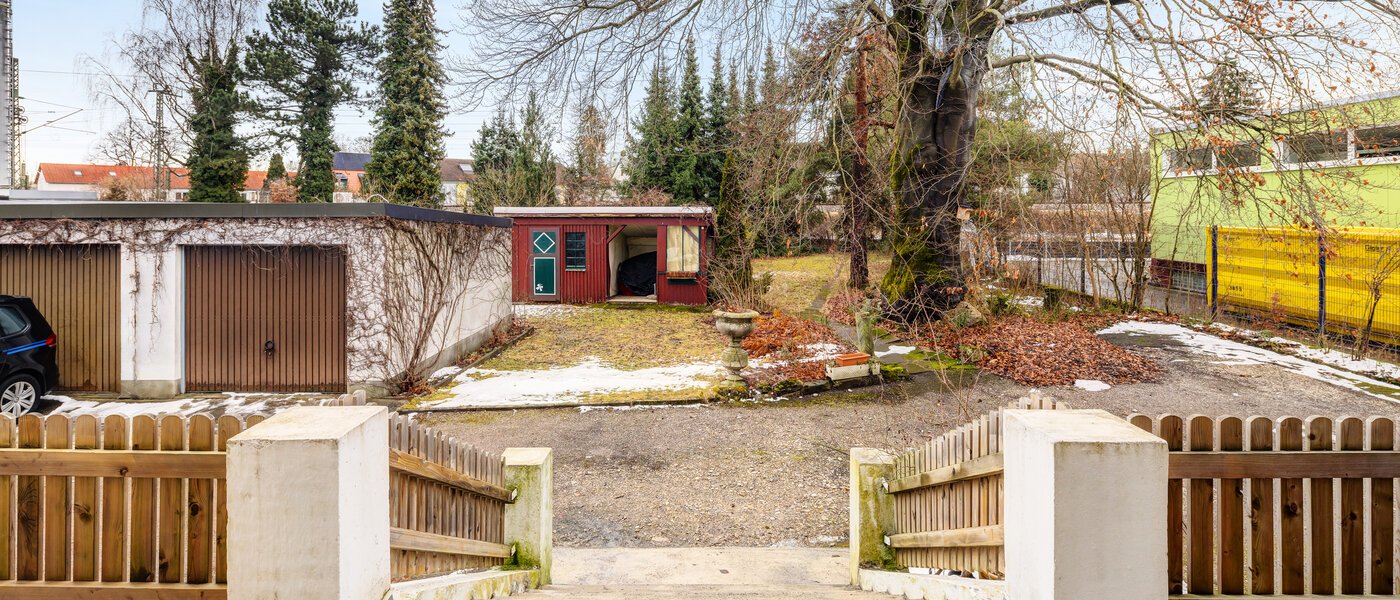 квартира München Moosach 01 вид из окна 14720