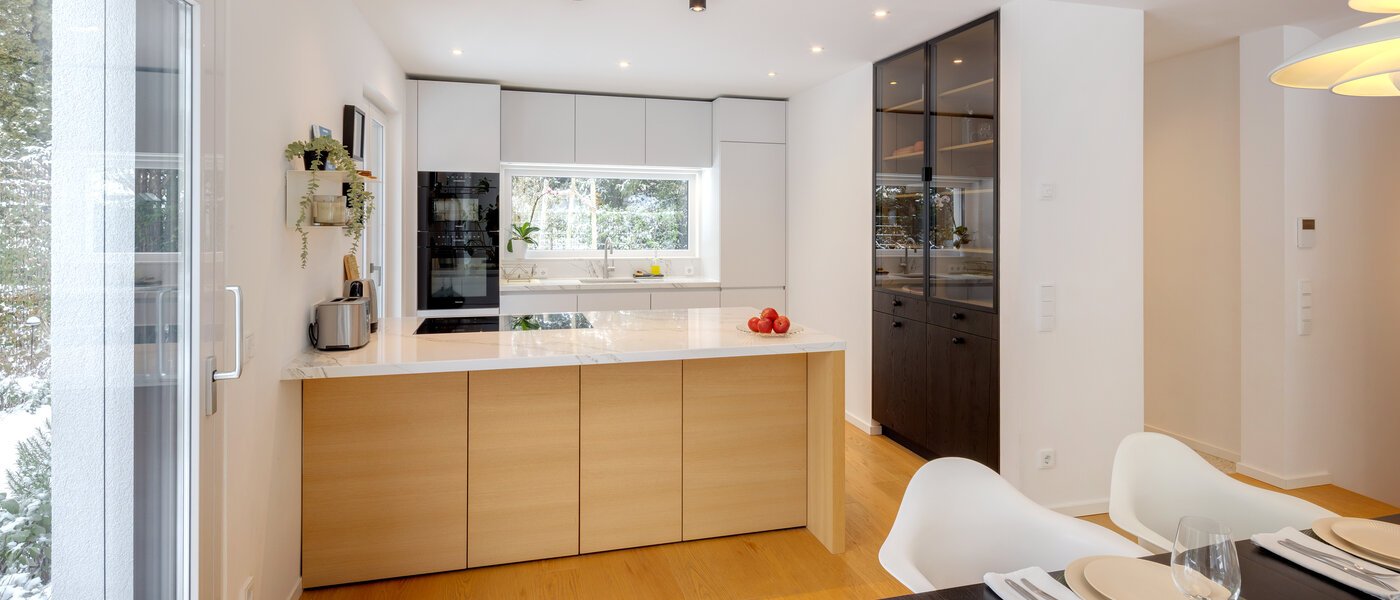 Половина двухквартирного жилого дома München Pasing 03 кухня 14721