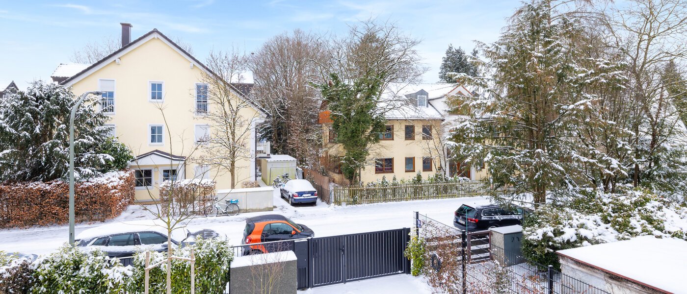 Половина двухквартирного жилого дома München Pasing 01 вид из окна 14721