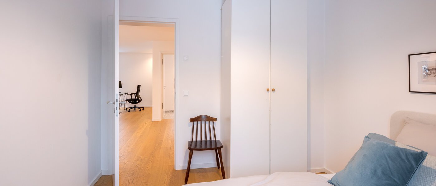 Половина двухквартирного жилого дома München Pasing 02 3-я спальная комната 14721