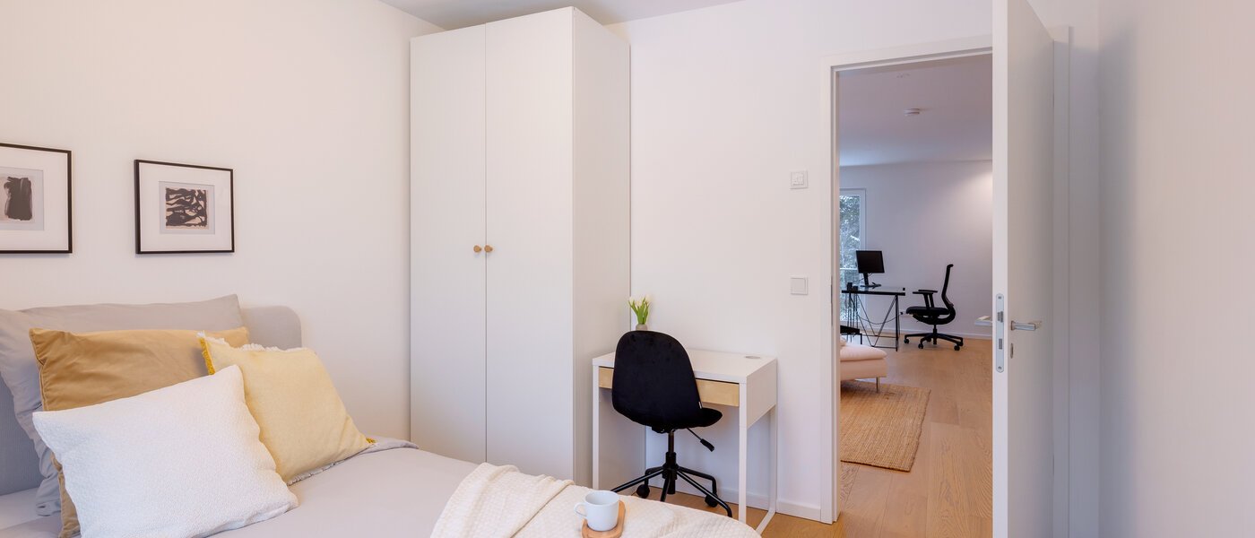 Половина двухквартирного жилого дома München Pasing 02 2-я спальная комната 14721