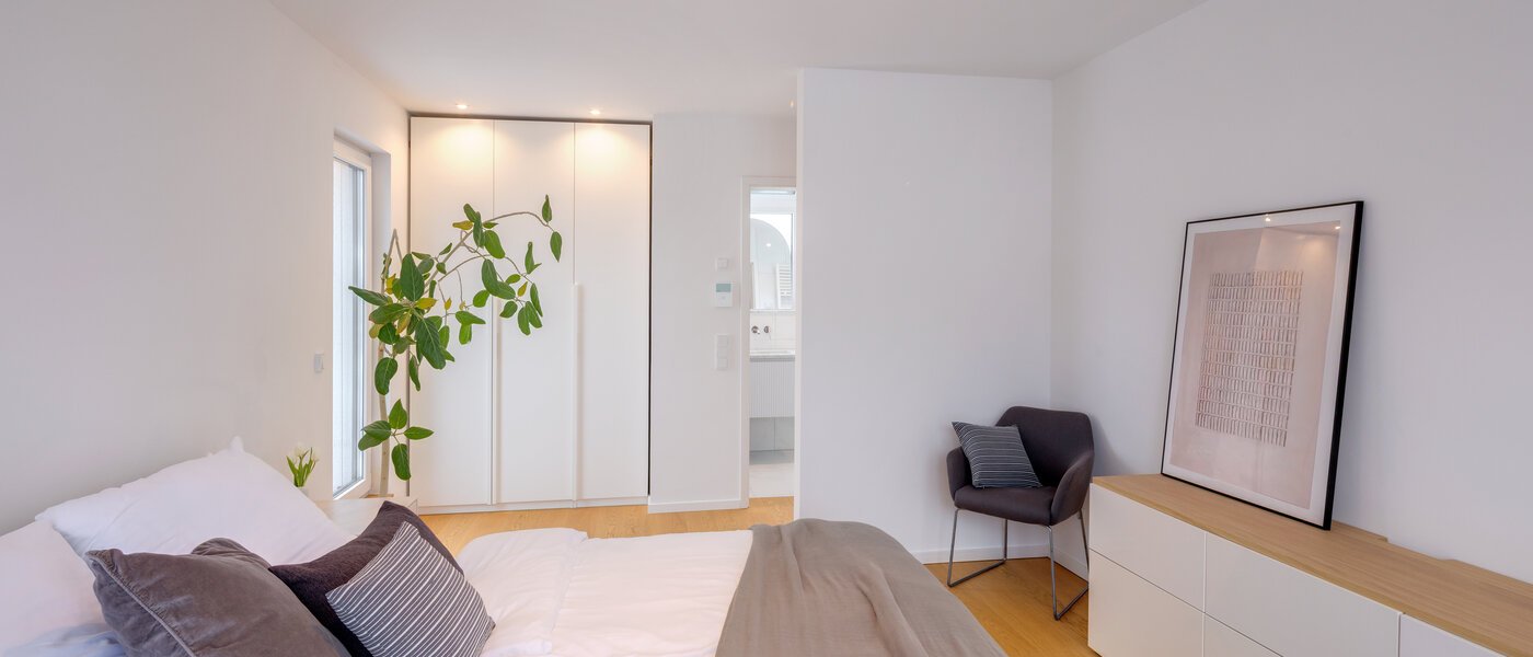 Половина двухквартирного жилого дома München Pasing 02 1-я спальная комната 14721