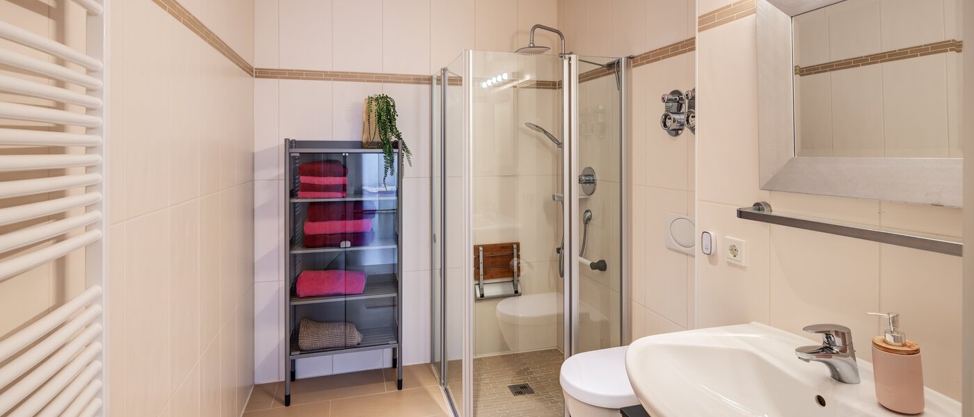 таунхаус München Untermenzing 01 2-я ванная комната 14723