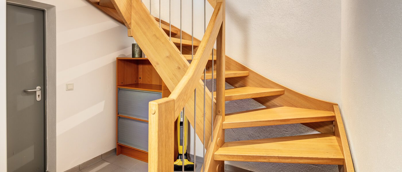 таунхаус München Untermenzing 08 коридор 14723