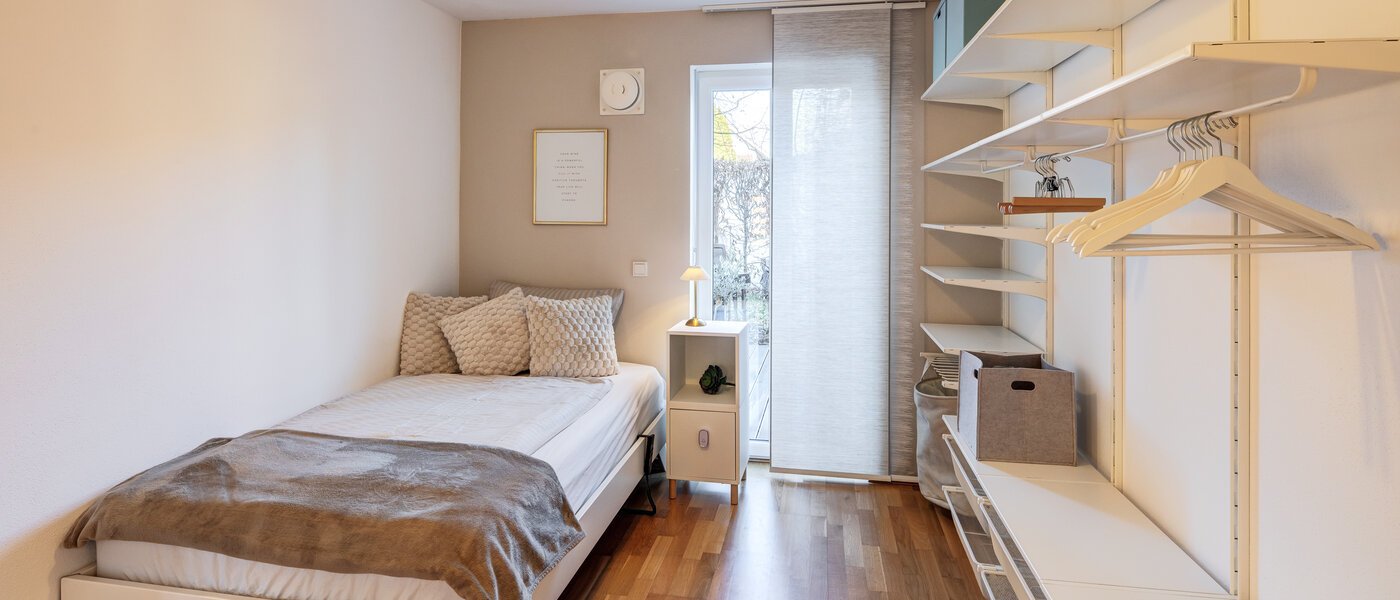 таунхаус München Untermenzing 01 2-я спальная комната 14723