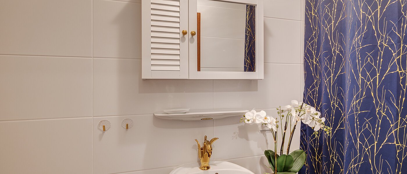 квартира с садом München Solln 02 гостевой туалет 14725