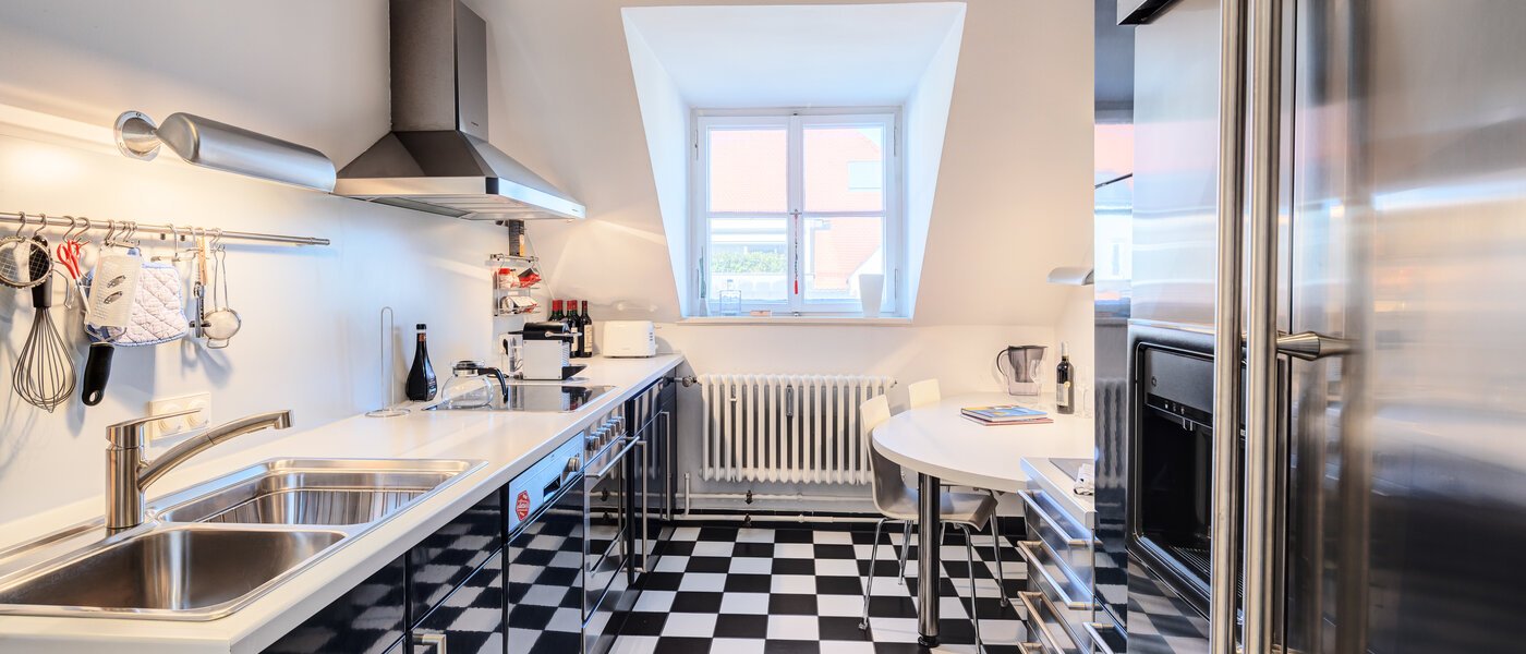 мансардная квартира München Schwabing-West 01 кухня 14731