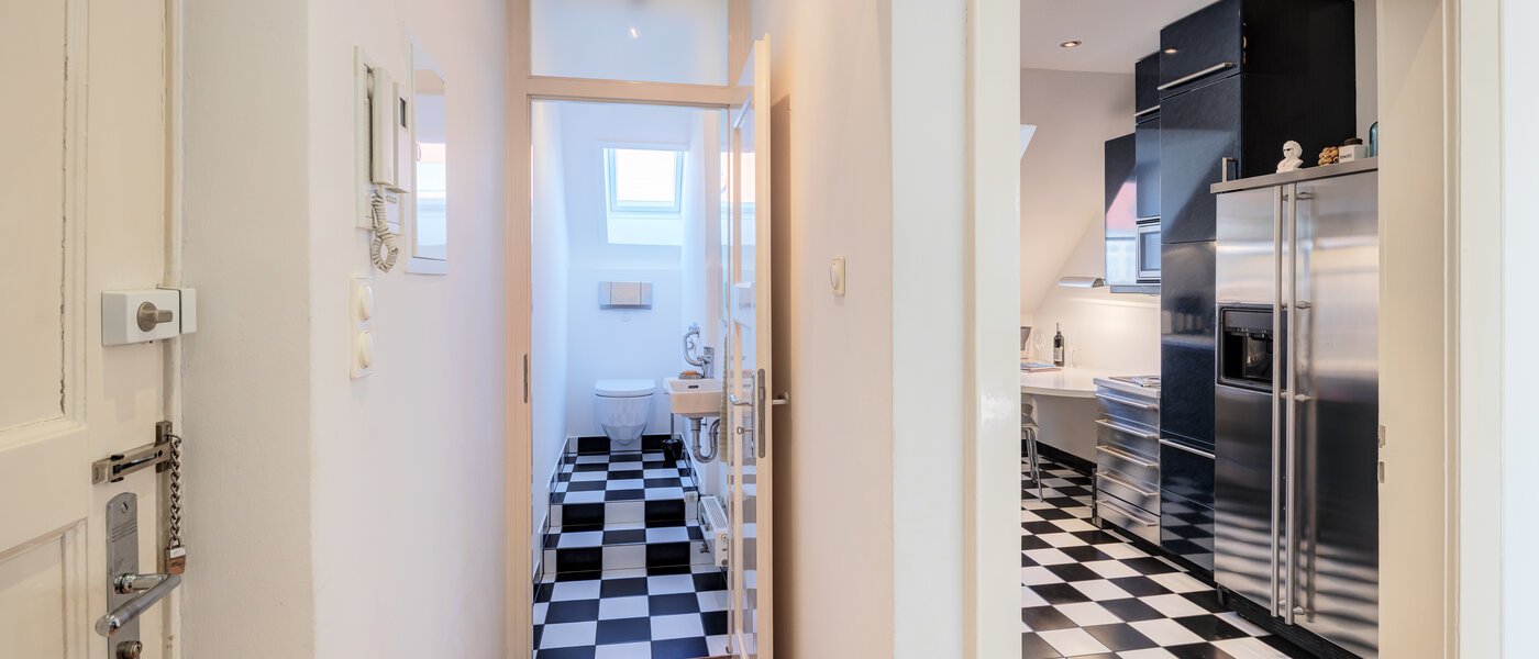 мансардная квартира München Schwabing-West 02 отдельный туалет 14731