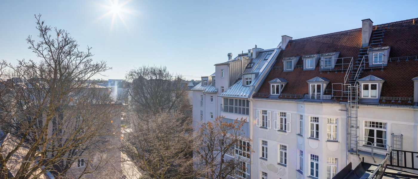 мансардная квартира München Schwabing-West 02 вид из окна 14731