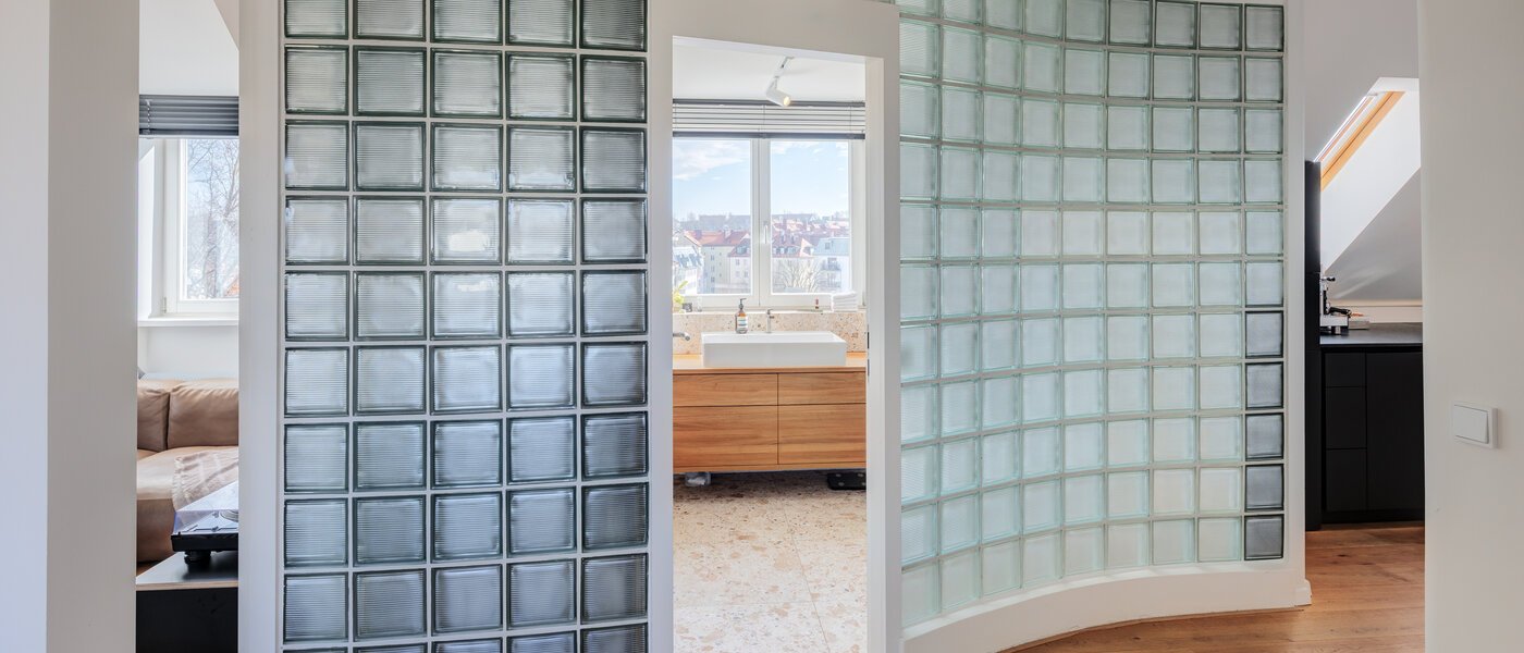 мансардная квартира München Haidhausen 02 коридор 14748