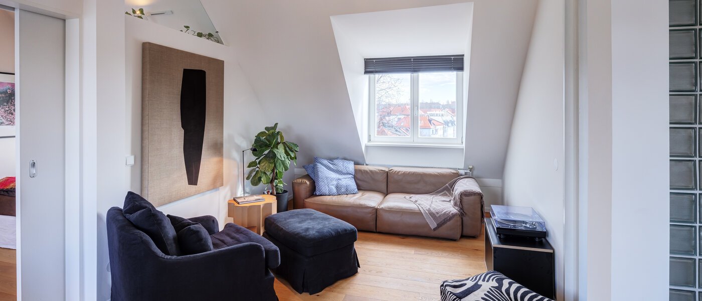 мансардная квартира München Haidhausen 02 жилое пространство 14748