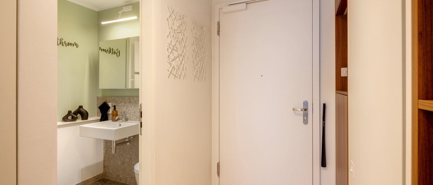 квартира München Maxvorstadt 01 коридор 14752