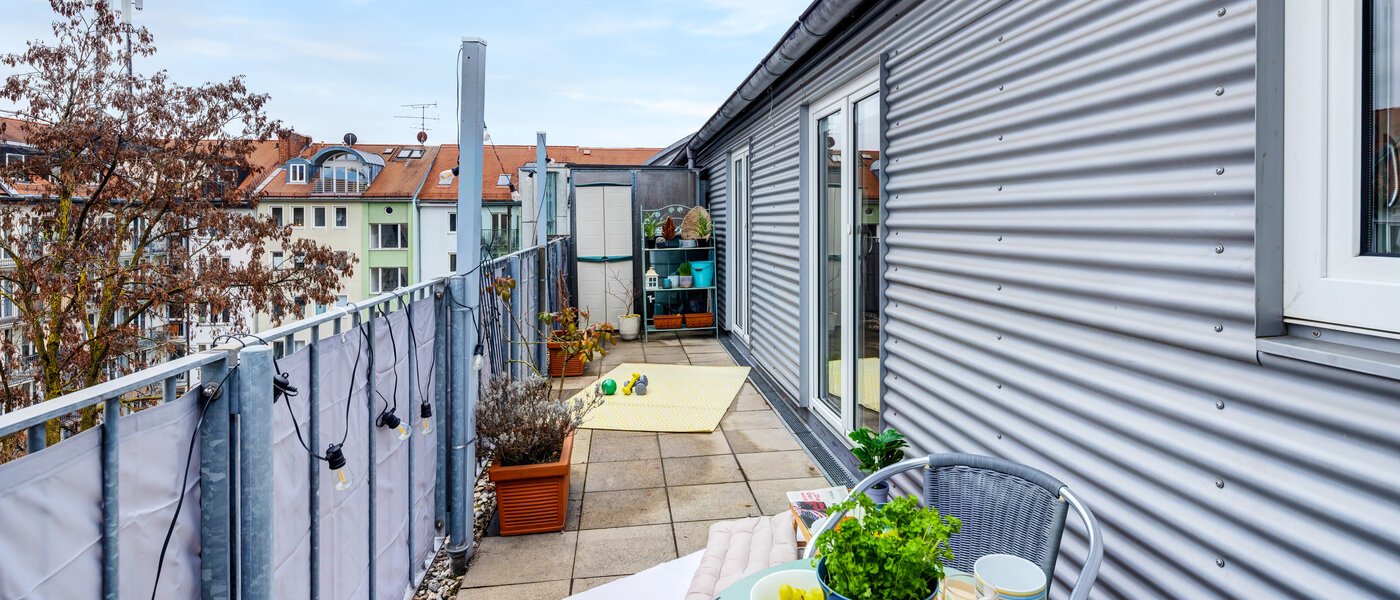 мансардная квартира München Maxvorstadt 03 1-я терраса с крышей 14758