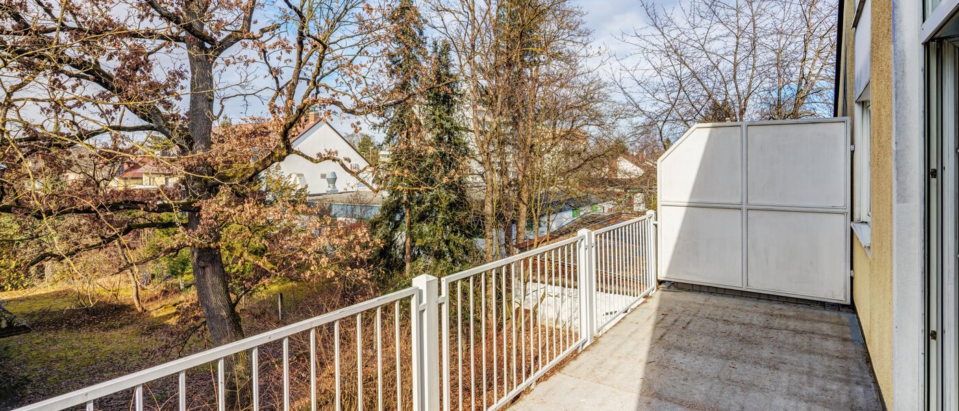 квартира-галерея München Waldtrudering 01 балкон 14759