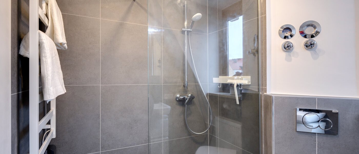 мансардная квартира München Isarvorstadt 03 ванная комната 14762