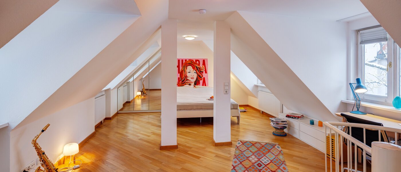 двухэтажная квартира München Schwabing-West 01 зона для сна 14766