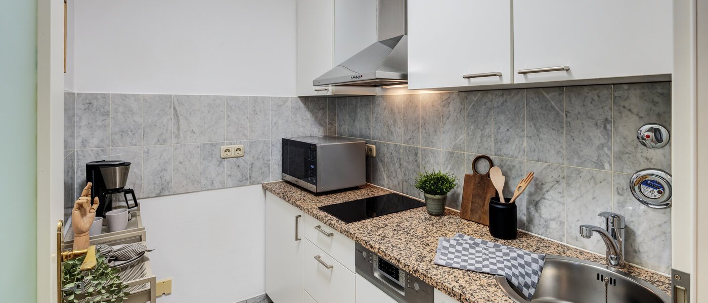 квартира München Schwabing-West 02 кухня 14767