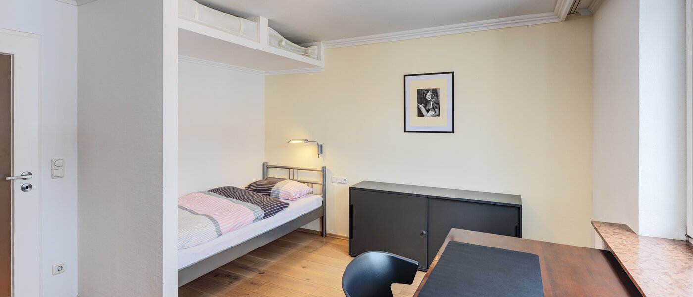 квартира München Nymphenburg 02 2-я спальная комната 14770